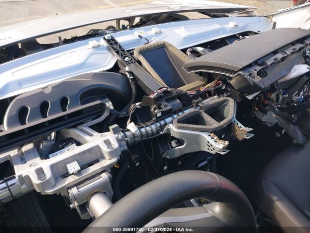 5YJ3E1EA8JF015290 Tesla Model 3 Long Range/mid Range