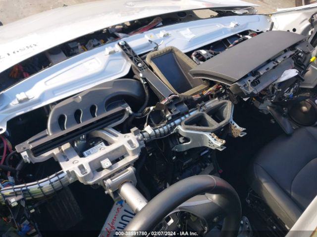 5YJ3E1EA8JF015290 Tesla Model 3 Long Range/mid Range