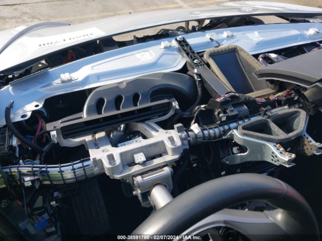 5YJ3E1EA8JF015290 Tesla Model 3 Long Range/mid Range