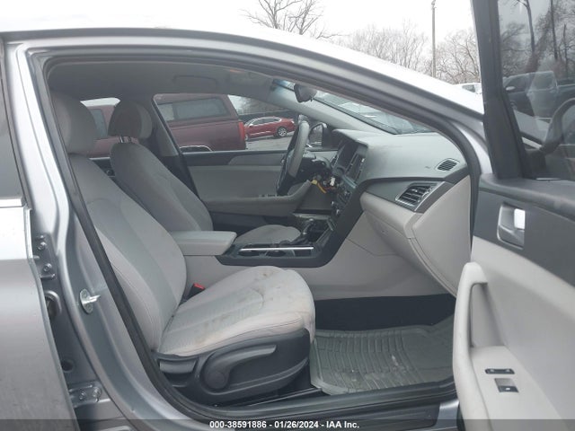 2016 HYUNDAI SONATA SE VIN: 5NPE24AF6GH298139