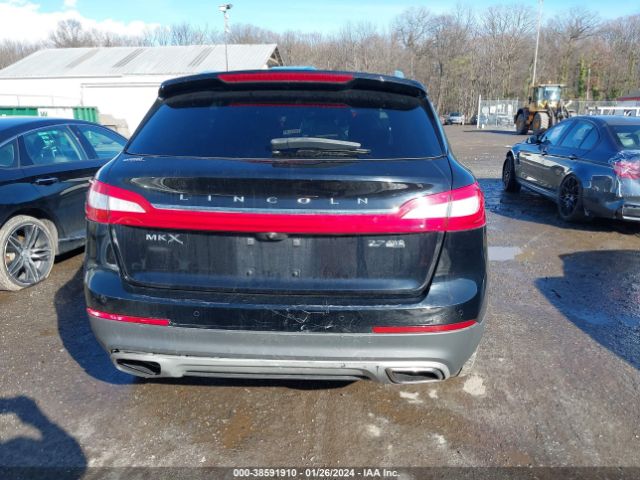 2LMPJ8LP0GBL53236 Lincoln Mkx Reserve