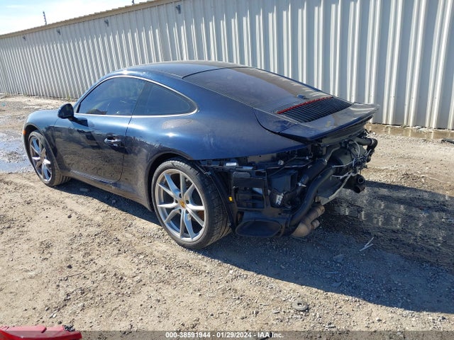 2018 PORSCHE 911 WP0AA2A95JS106136 Photo 2
