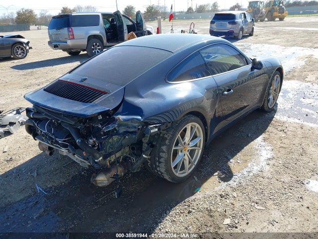 2018 PORSCHE 911 WP0AA2A95JS106136 Photo 3