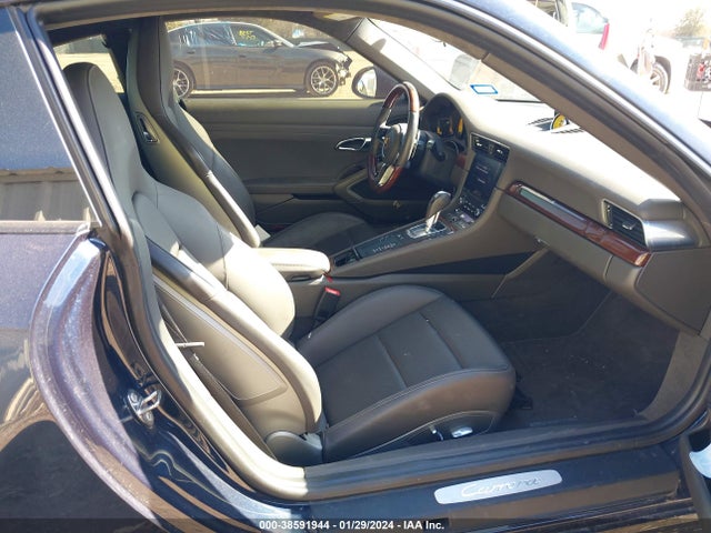 2018 PORSCHE 911 WP0AA2A95JS106136 Photo 4