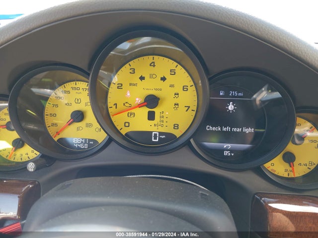 2018 PORSCHE 911 WP0AA2A95JS106136 Photo 6