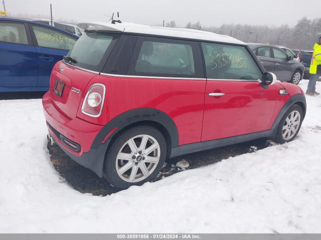 2011 MINI COOPER S WMWSV3C57BTY11859 Photo 3