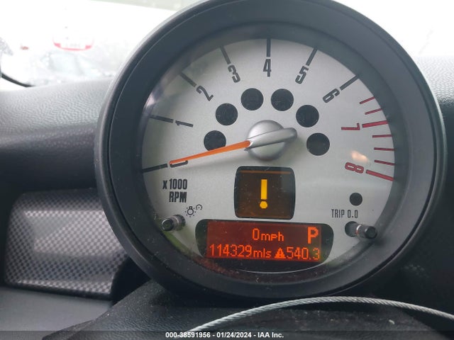 2011 MINI COOPER S WMWSV3C57BTY11859 Photo 6