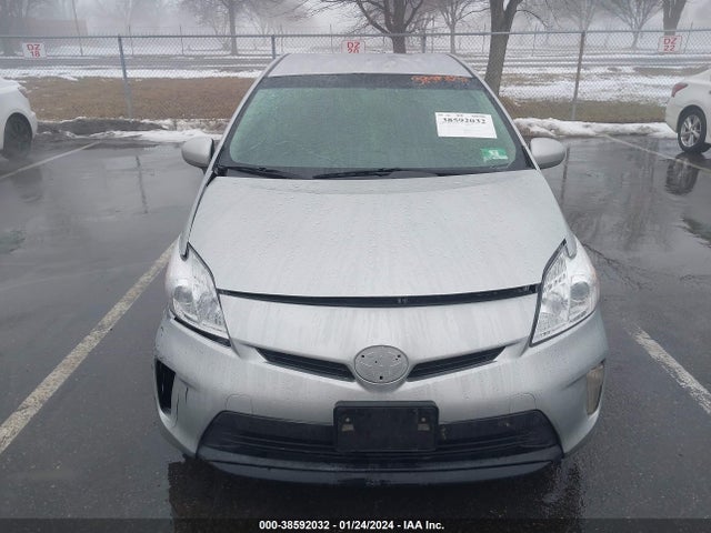 Toyota Prius Two 2014 JTDKN3DU8E0366885 Image 6