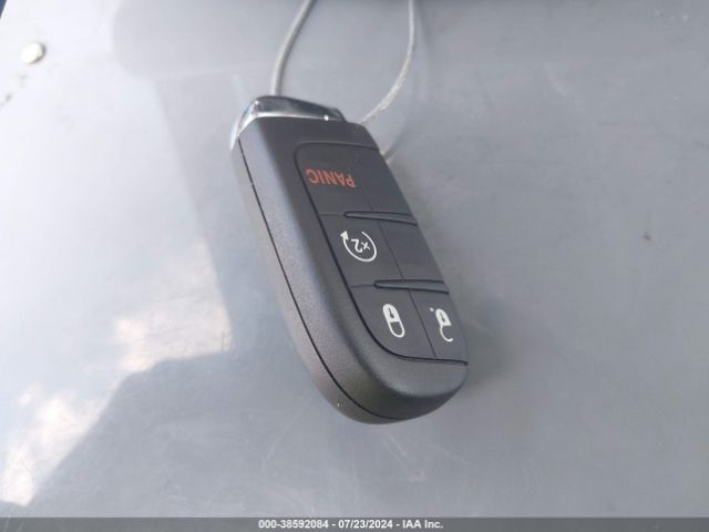 3C4NJCBB8HT658506 Jeep New Compass Latitude Fwd