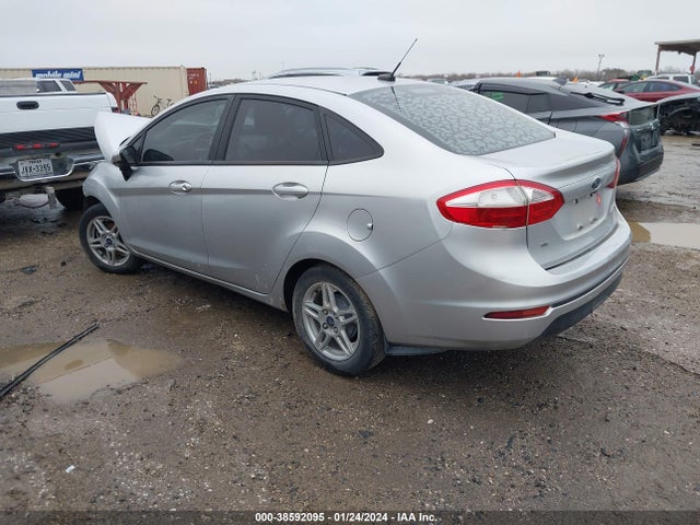 Ford FIESTA SE 2018 3FADP4BJ6JM147650 Image 3