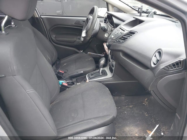 Ford FIESTA SE 2018 3FADP4BJ6JM147650 Image 5