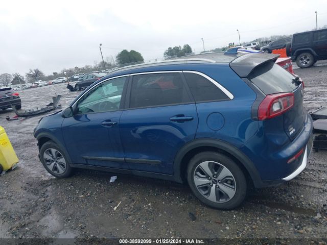 KNDCB3LC6K5302509 KIA NIRO LX