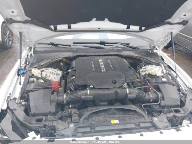 SAJAD4BVXHA958210 Jaguar Xe 35t Premium