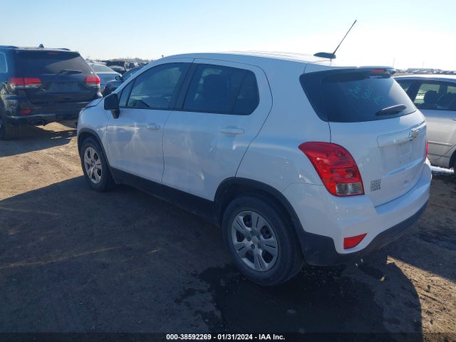 Chevrolet TRAX LS 2018 3GNCJKSB1JL175728 Image 3