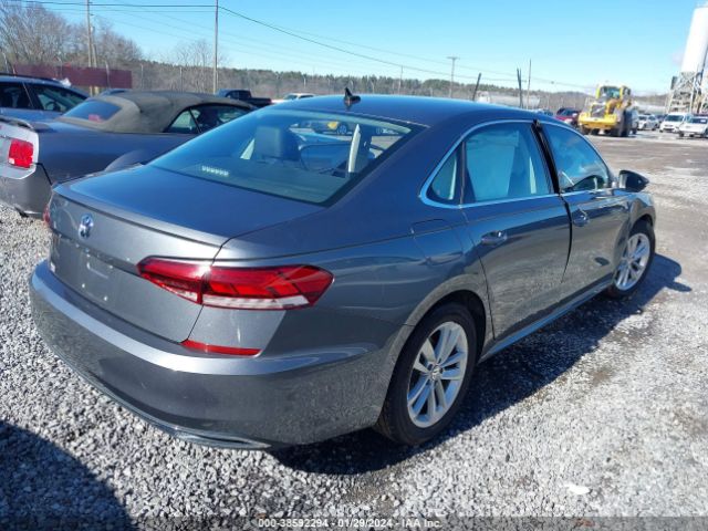 1VWSA7A35LC008053 Volkswagen Passat 2.0t Se