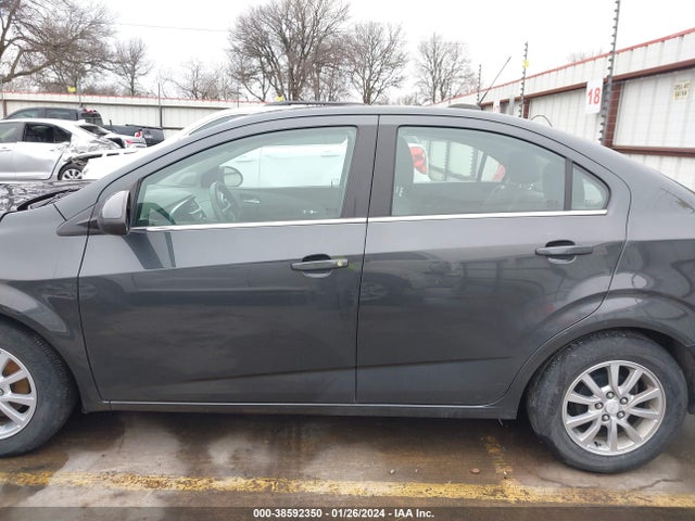 Chevrolet Sonic Lt Auto 2019 1G1JD5SBXK4110059 Image 14