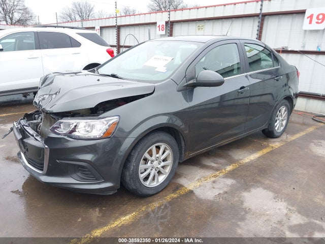 Chevrolet Sonic Lt Auto 2019 1G1JD5SBXK4110059 Image 2