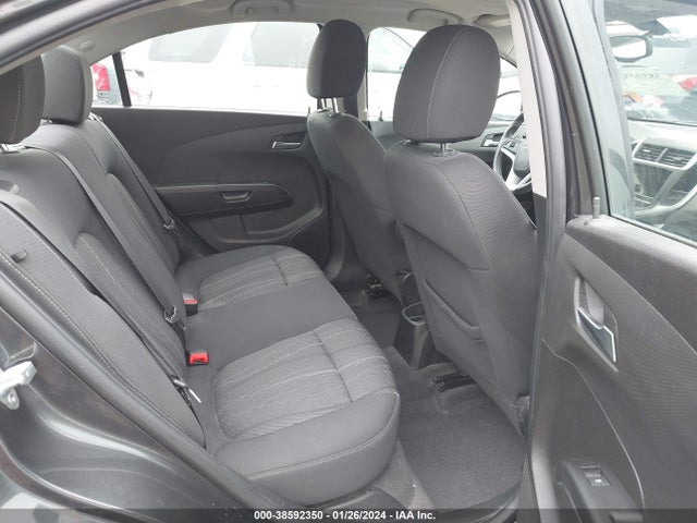 Chevrolet Sonic Lt Auto 2019 1G1JD5SBXK4110059 Image 8