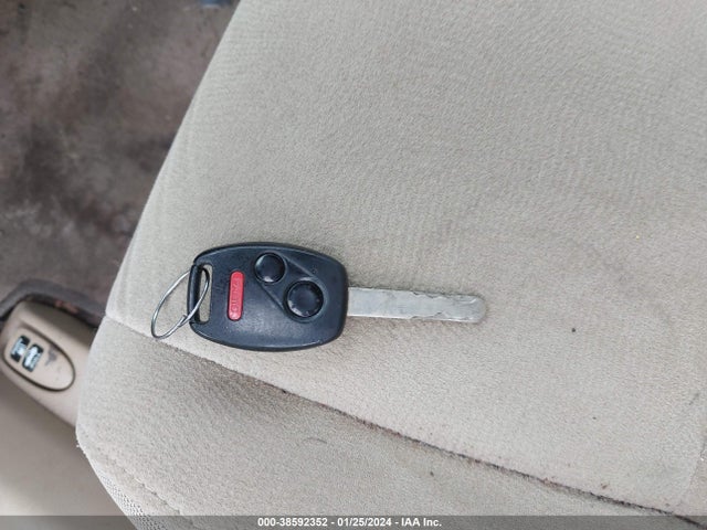 Продаж на аукціоні авто 2006 Honda Civic Lx, vin: 2HGFA16596H508036, номер лоту: 38592352