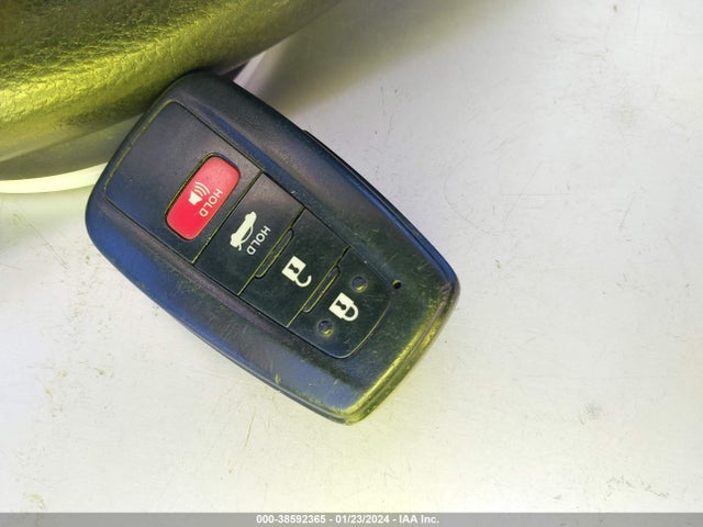 Toyota Corolla Hybrid Le 2021 JTDEAMDE3MJ035566 Image 11
