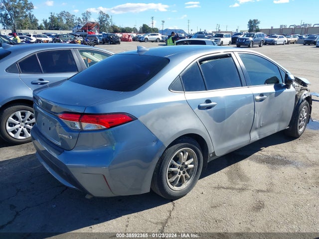 Toyota Corolla Hybrid Le 2021 JTDEAMDE3MJ035566 Image 4