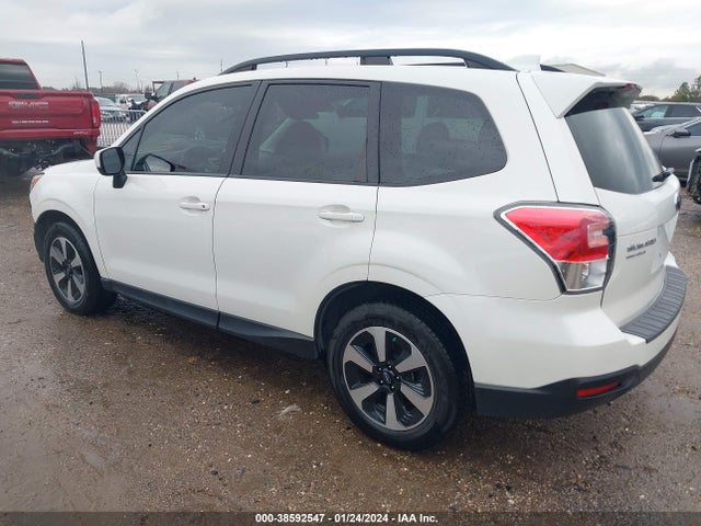 Subaru Forester 2.5i Premium 2018 JF2SJAGC9JH435082 Image 15