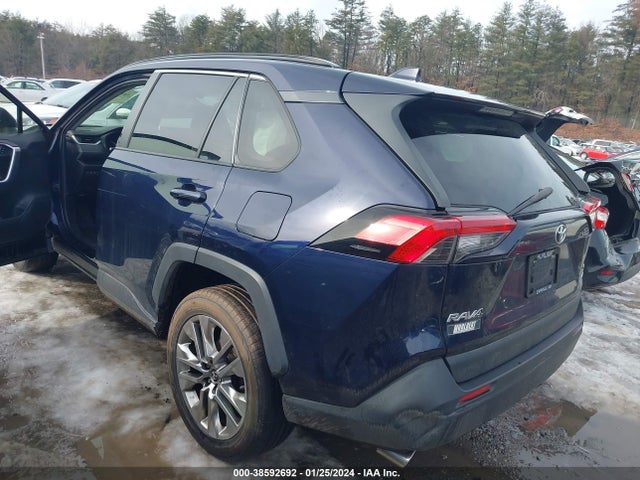 Toyota Rav4 Xle Premium 2019 JTMA1RFV9KD003287 Image 3