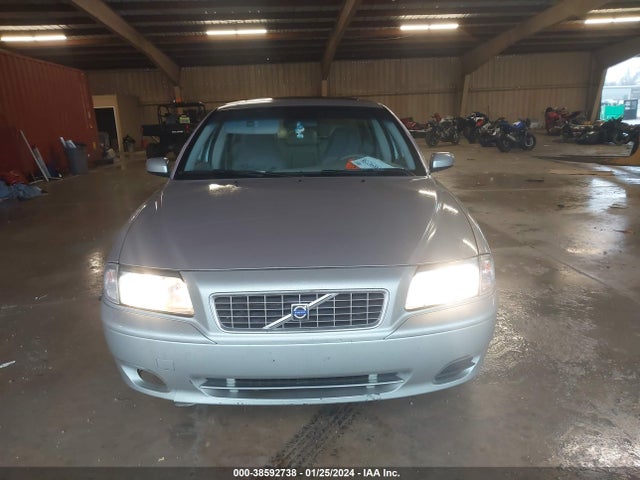 2004 VOLVO S80 2.5T VIN: YV1TS59H141375841