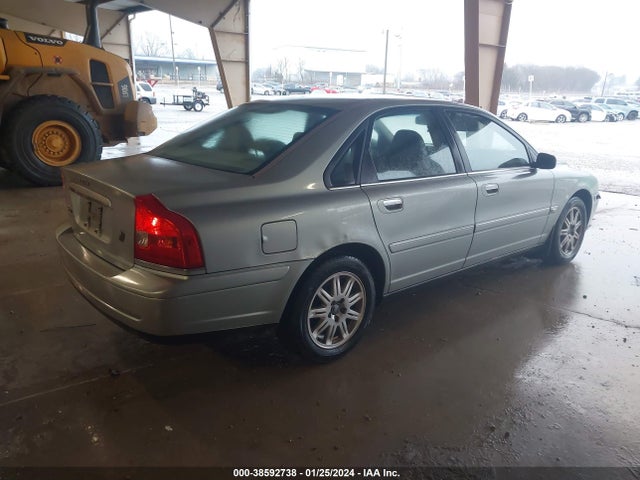2004 VOLVO S80 2.5T VIN: YV1TS59H141375841