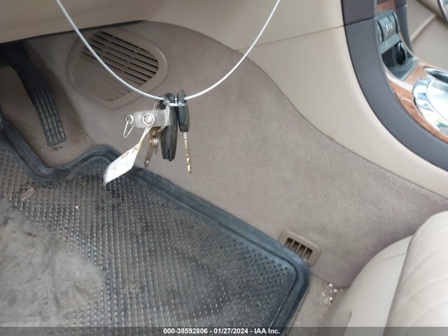 2010 BUICK ENCLAVE 1XL VIN: 5GALVBED4AJ221099