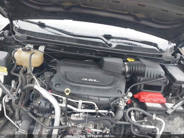 2018 CHRYSLER PACIFICA LIMITED VIN: 2C4RC1GG0JR185603