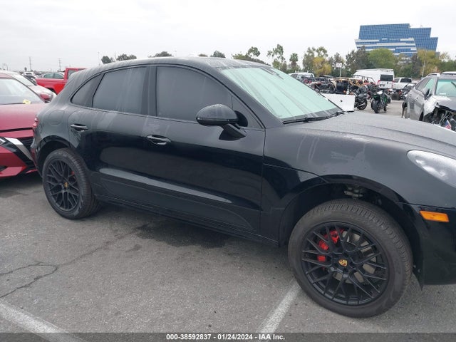 WP1AG2A59JLB64688 Porsche Macan Gts