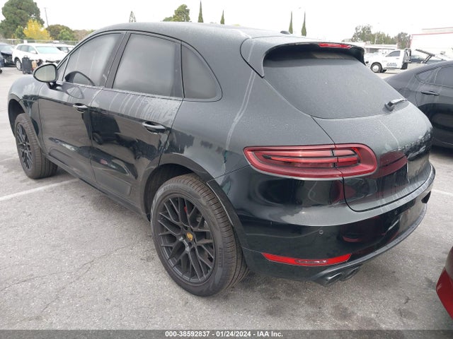 2018 PORSCHE MACAN WP1AG2A59JLB64688 Photo 2