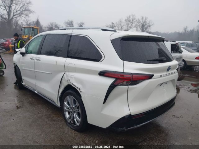 5TDERKEC0MS006572 Toyota Sienna Platinum