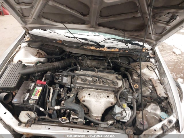 2002 HONDA ACCORD 2.3 SE VIN: JHMCG56702C025720