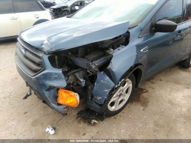 1FMCU0F7XJUA27847 Ford ESCAPE S