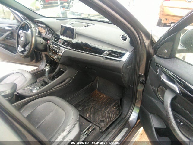 WBXHU7C37HP925225 BMW X1 Sdrive28i