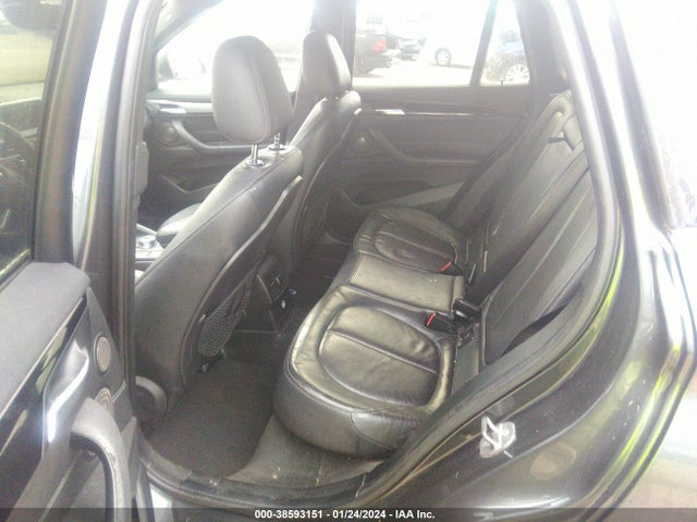 WBXHU7C37HP925225 BMW X1 Sdrive28i