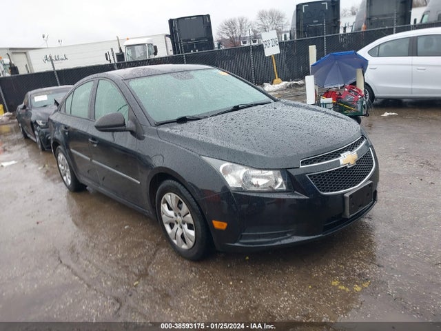 2014 1G1PA5SH3E7218372 main image