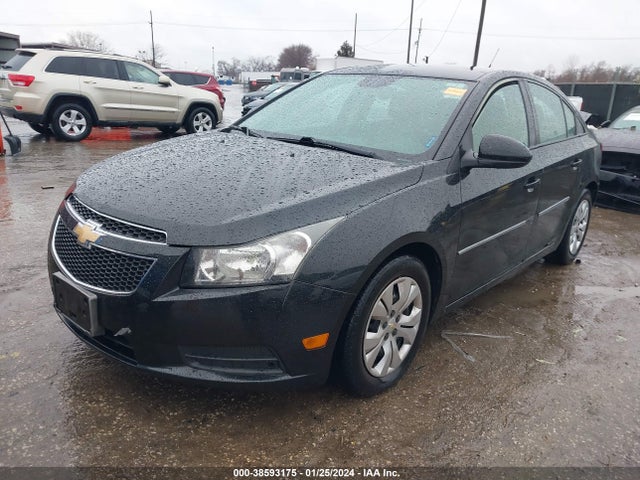 Chevrolet Cruze Ls Auto 2014 1G1PA5SH3E7218372 Image 2