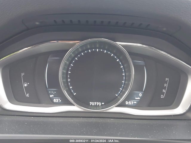 YV140MEMXF1270175 Volvo V60 T5 Platinum