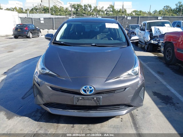 Toyota Prius Two 2016 JTDKBRFU3G3525516 Image 12