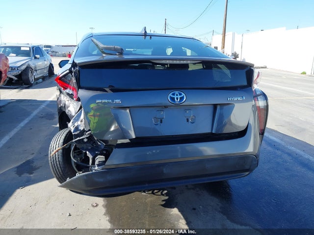 Toyota Prius Two 2016 JTDKBRFU3G3525516 Image 16