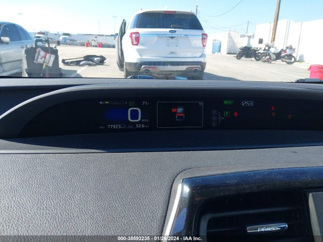 Toyota Prius Two 2016 JTDKBRFU3G3525516 Image 7