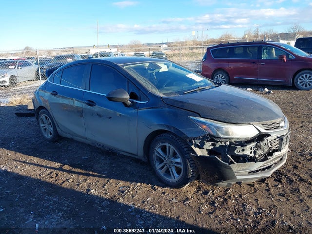 Chevrolet Cruze Lt Auto 2018 1G1BE5SM9J7131842 main image