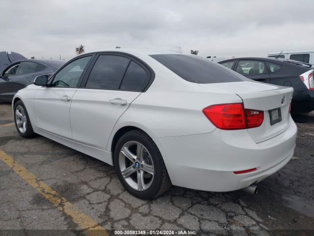 WBA3B1G50FNT02265 BMW 320i