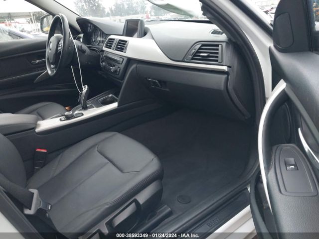 WBA3B1G50FNT02265 BMW 320i
