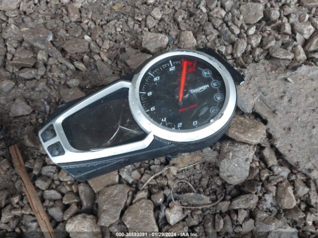 2016 TRIUMPH MOTORCYCLE STREET TRIPLE SMTL03NEXGT746064 Photo 6