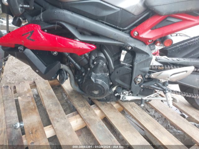 2016 TRIUMPH MOTORCYCLE STREET TRIPLE SMTL03NEXGT746064 Photo 8