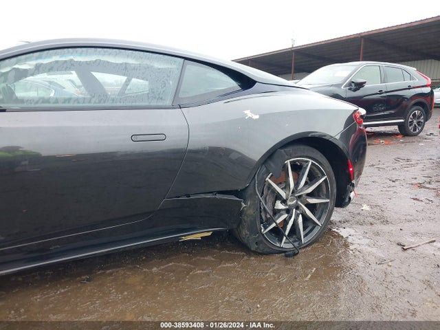 Aston Martin Db11 Launch Edition 2017 SCFRMFAV8HGL02083 Image 6